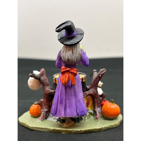 Lemax 2012 Spooky Town Cauldron Corn Witch Figurine Halloween Decoration - Picture 4 of 6